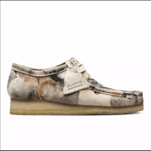 Off white camouflage wallabees (rare) color scheme